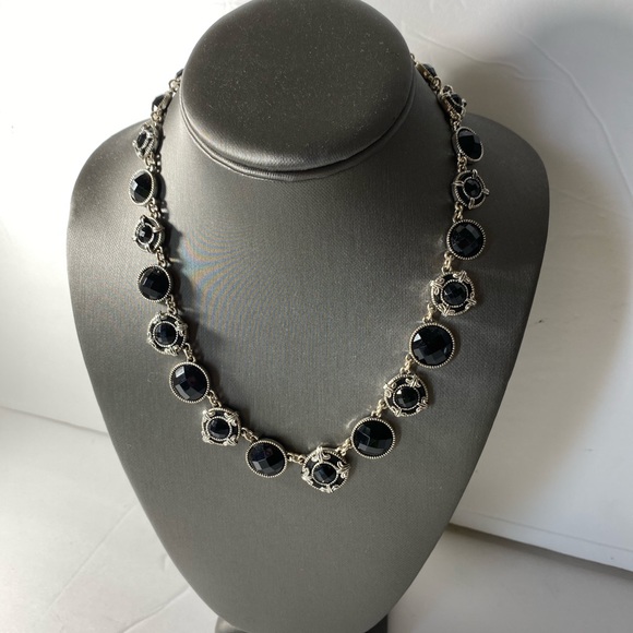 NAPIER WOMEN’S FASHION BLACK NECKLACE - Picture 2 of 6